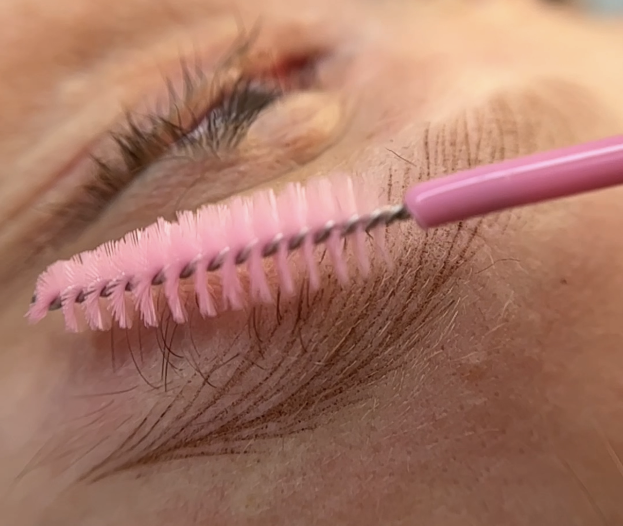 wlos maszynowy brwi permanentne rekonstrukcja nanobrows